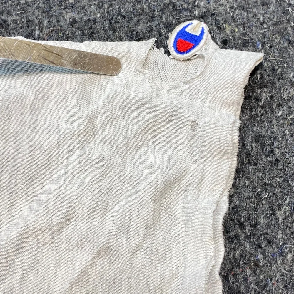 Champion TShirt Sz XL Mens Gray Grunge Distressed It Takes A Little More Graphic - Picture 8 of 12